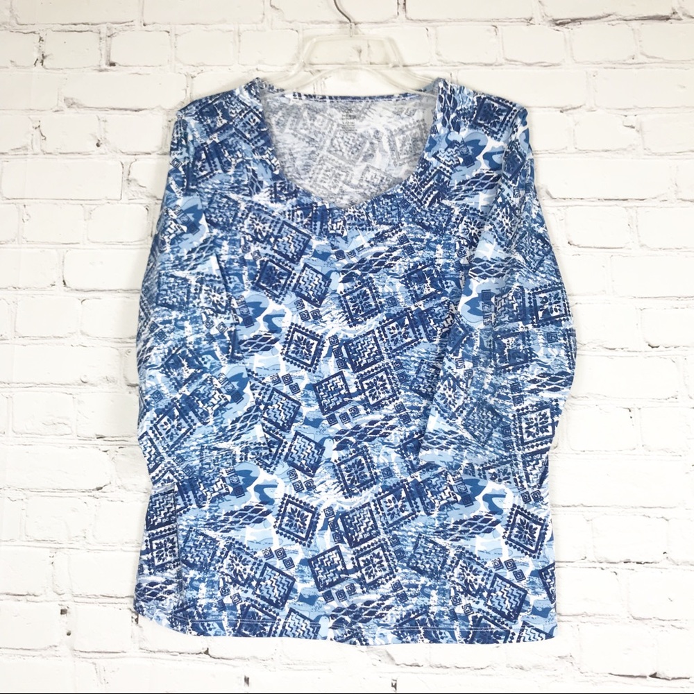 Bobbie Brooks Blue and White Shirt🌻
